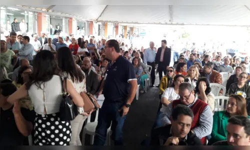 
							Governador está em Apucarana para liberação de recursos
						
						