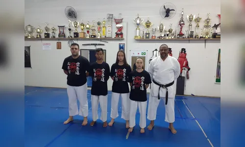 Apucaranenses disputam o Campeonato Brasileiro de Karatê em Cuiabá