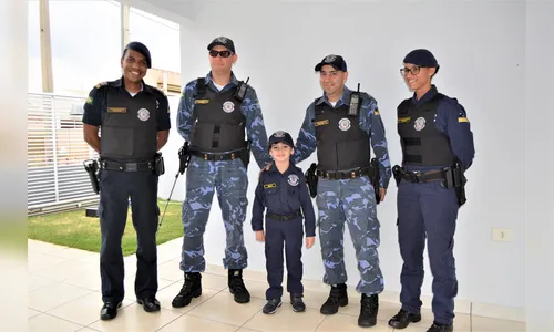 Pequeno fã da Guarda Municipal recebe surpresa da equipe em Arapongas