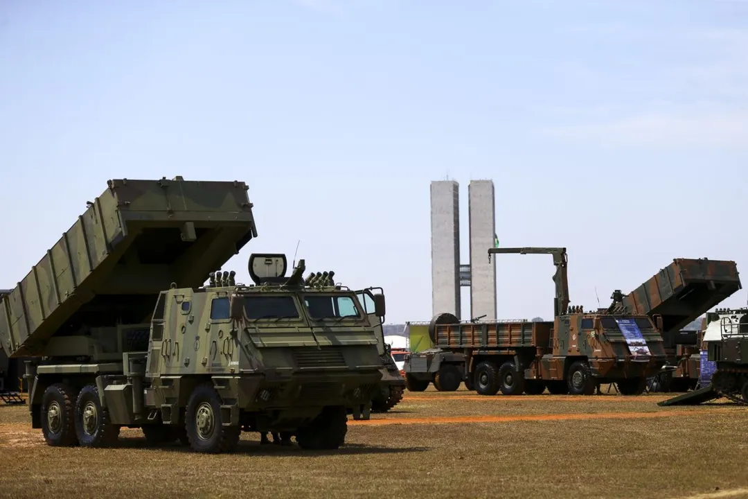 Exposição militar no gramado da Esplanada dos Ministérios apresenta aparelhos de segurança e defesa do Estado. - Marcelo Camargo/Agência Brasil