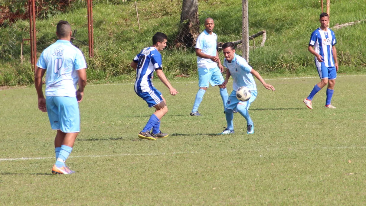 Jardim Ponta Grossa e Castelo Branco United empataram na primeira rodada do Amador - Foto: www.oesporte.com.br