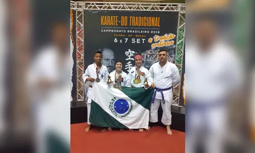 Academia Caminho Livre conquista 11 medalhas no Brasileiro de Karatê