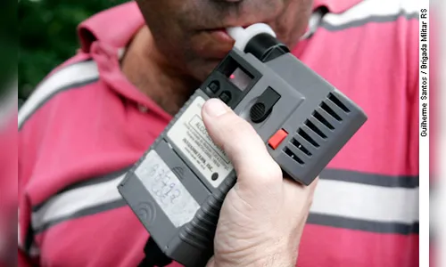 Motorista embriagado é preso após acidente em Apucarana 