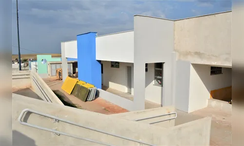 Prefeito, vice e vereadores vistoriam obras em andamento