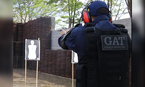 Guarda Municipal de Arapongas passa por instrução de armamento e tiro