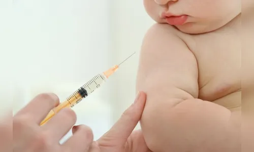 Paraná registra falta de vacinas; região adota sistema de agendamento