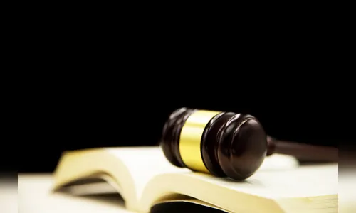 Homem denunciado por participação na morte de policial é condenado a 64 anos de prisão