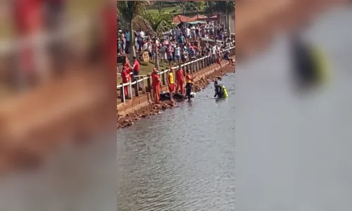 Primeiro corpo é encontrado pelos bombeiros; buscas continuam no Parque da Raposa