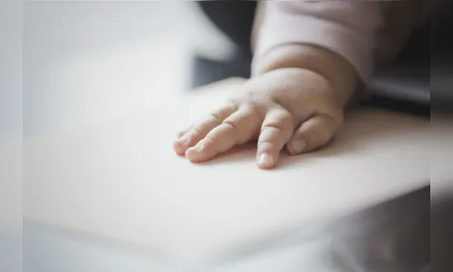 Bebê de 1 ano e 7 meses morre afogado em Londrina 