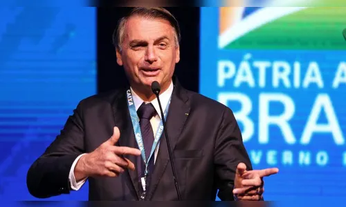 Bolsonaro diz que sancionará projeto que amplia posse de arma no campo