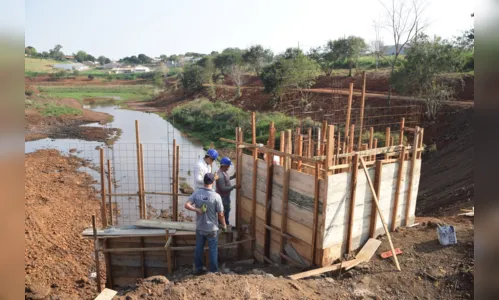 
						
							Estrutura de barragem do Centro de Lazer e Esportes de Jardim Alegre está sendo concluído
						
						