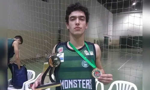 Apucaranense conquista título estadual pelo Coritiba Monsters