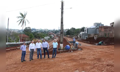Prefeito de Ivaiporã recebe equipe da regional da Caixa Econômica