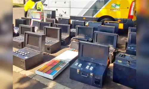 Mais de 20 máquinas caça-níqueis são apreendidas em Arapongas