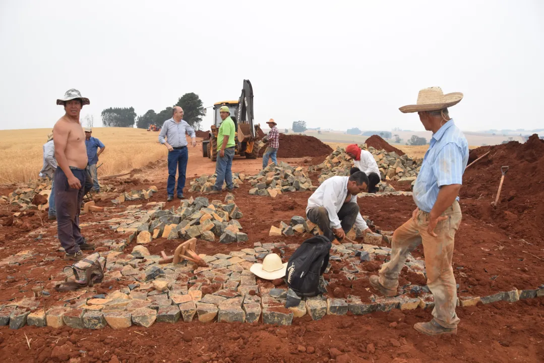 além da execução de obras em mais 4,3 quilômetros de novas vias.  (Fotos: Ivan Maldonado)