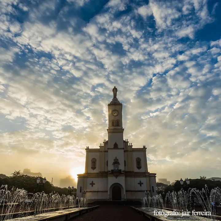 Catedral Nossa Senhora de Lourdes, é uma das mais belas do Brasil
