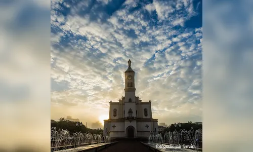 Há realmente um vulcão adormecido sob a Catedral Nossa Senhora de Lourdes?