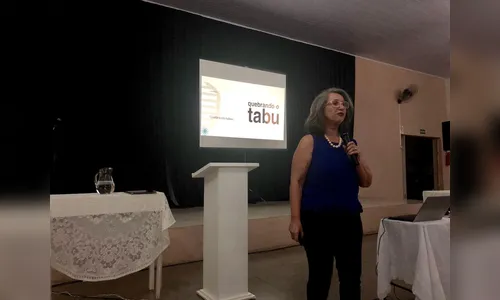 Edhucca realiza palestra sobre prevenção do suicídio