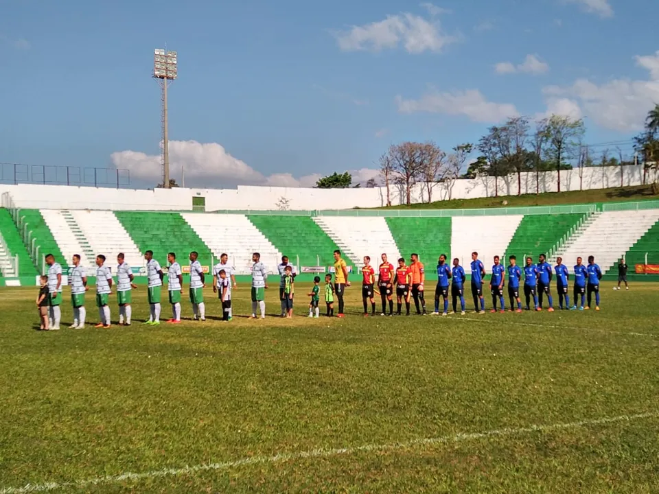 Arapongas sofre a primeira derrota no Paranaense da Terceira Divisão