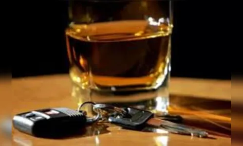 Jovem de 22 anos se envolve em acidente e acaba preso 