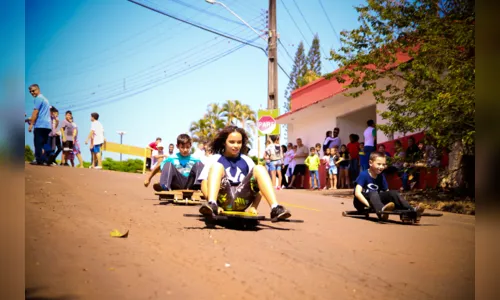 
							Domingo do Lazer reúne dezenas de famílias em são Pedro do Ivaí
						
						