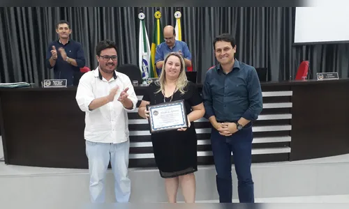 Criadora de portal de empregos recebe moção de aplausos em Apucarana