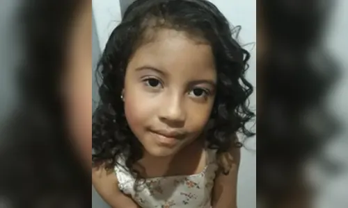 Menina de 7 anos queimada pelo primo em fogão é enterrada, em Londrina