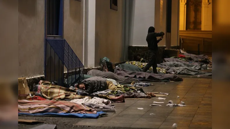 Imagem ilustrativa da notícia ​  MORADORES DE RUA ESPALHADOS PELO BRASIL
