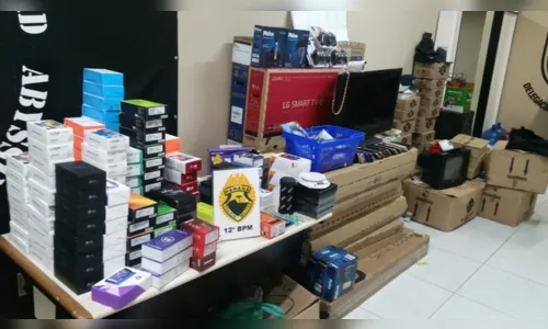 
							Ladrões desenham mapa para roubar supermercado, em Curitiba
						
						