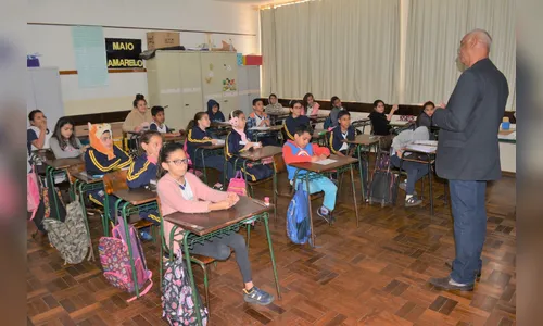 Mais de 1.300 alunos dos 5º anos realizam Prova Paraná em Arapongas