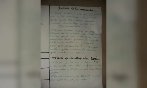 
							Ladrões desenham mapa para roubar supermercado, em Curitiba
						
						