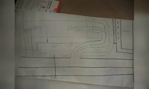 Ladrões desenham mapa para roubar supermercado, em Curitiba