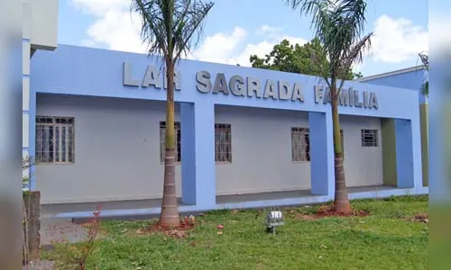 Lar Sagrada Família recebe recursos para compra de van