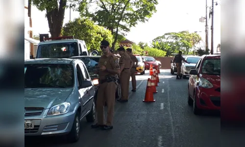 
							PM de Apucarana realiza blitz no centro da cidade
						
						