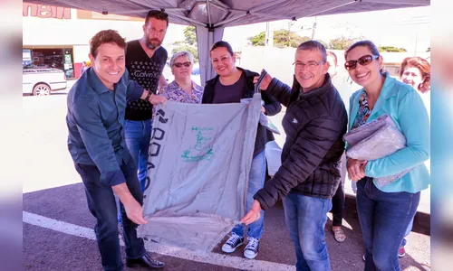 Projeto “sacolona” chega ao “Afonso Camargo”