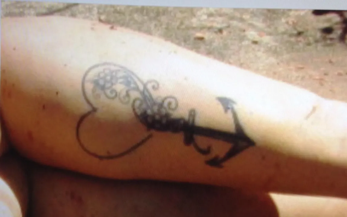 Polícia Civil de Arapongas divulga foto de tatuagem para tentar identificar mulher encontrada morta