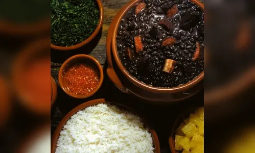 Cardápio da semana da Edhucca tem combo de feijoada e muito mais