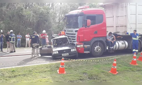Grave acidente na BR-376 provoca a morte de uma criança 