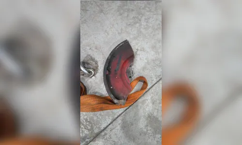 Homem morre ao ser atingido por peça de carro em oficina; vídeo contém cenas fortes