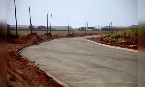 Pavimentação do prolongamento da Rua Rouxinol está em fase avançada