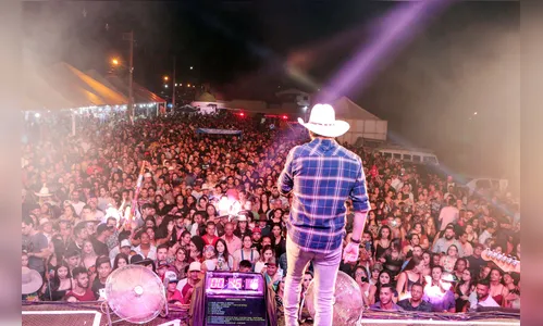 Mais de 10 mil prestigiam abertura da Festa do Café