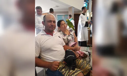 Aves, cães, gatos e até ratos participam de missa em Arapongas. Veja vídeo; 