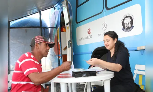 Ônibus do 'Estrada para a Saúde' segue até quinta-feira na BR-277