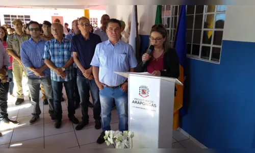 
							Arapongas inaugura pacote de obras no aniversário de 72 anos
						
						
