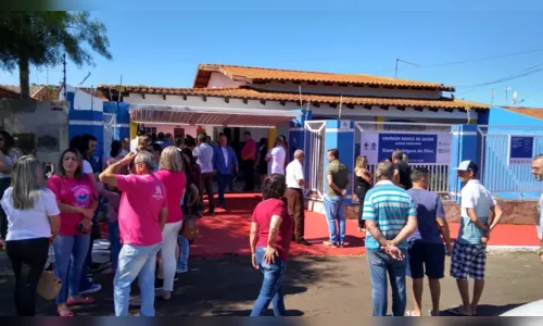 
							Arapongas inaugura pacote de obras no aniversário de 72 anos
						
						