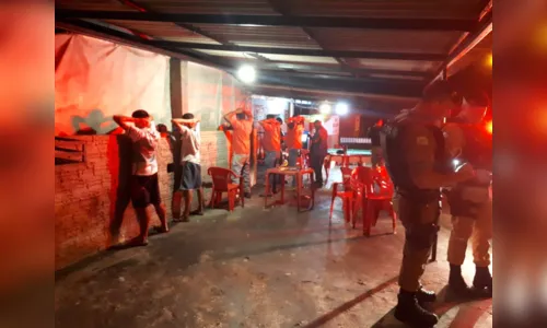 
							PM de Apucarana faz Operação Arrastão em sete bairros da cidade
						
						