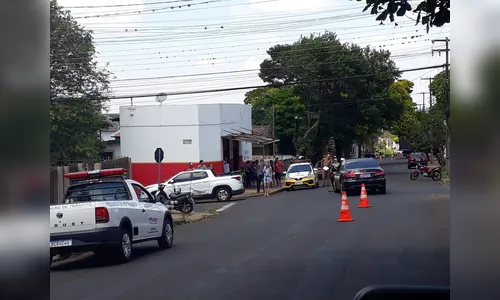 Motorista cruza preferencial e provoca acidente; bebê de 10 meses é socorrido