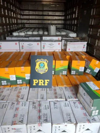 Mais de 7 toneladas de agrotóxicos roubados em Santa Catarina são apreendidos no Paraná