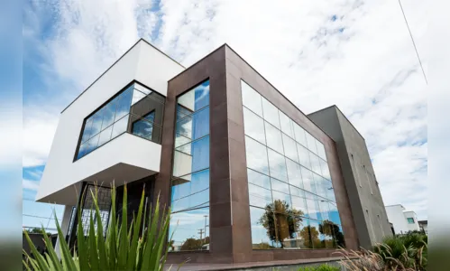 Muro de vidro: sua fachada muito mais moderna