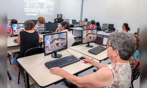 Apucarana oferece Curso de Informática para 3ª idade
